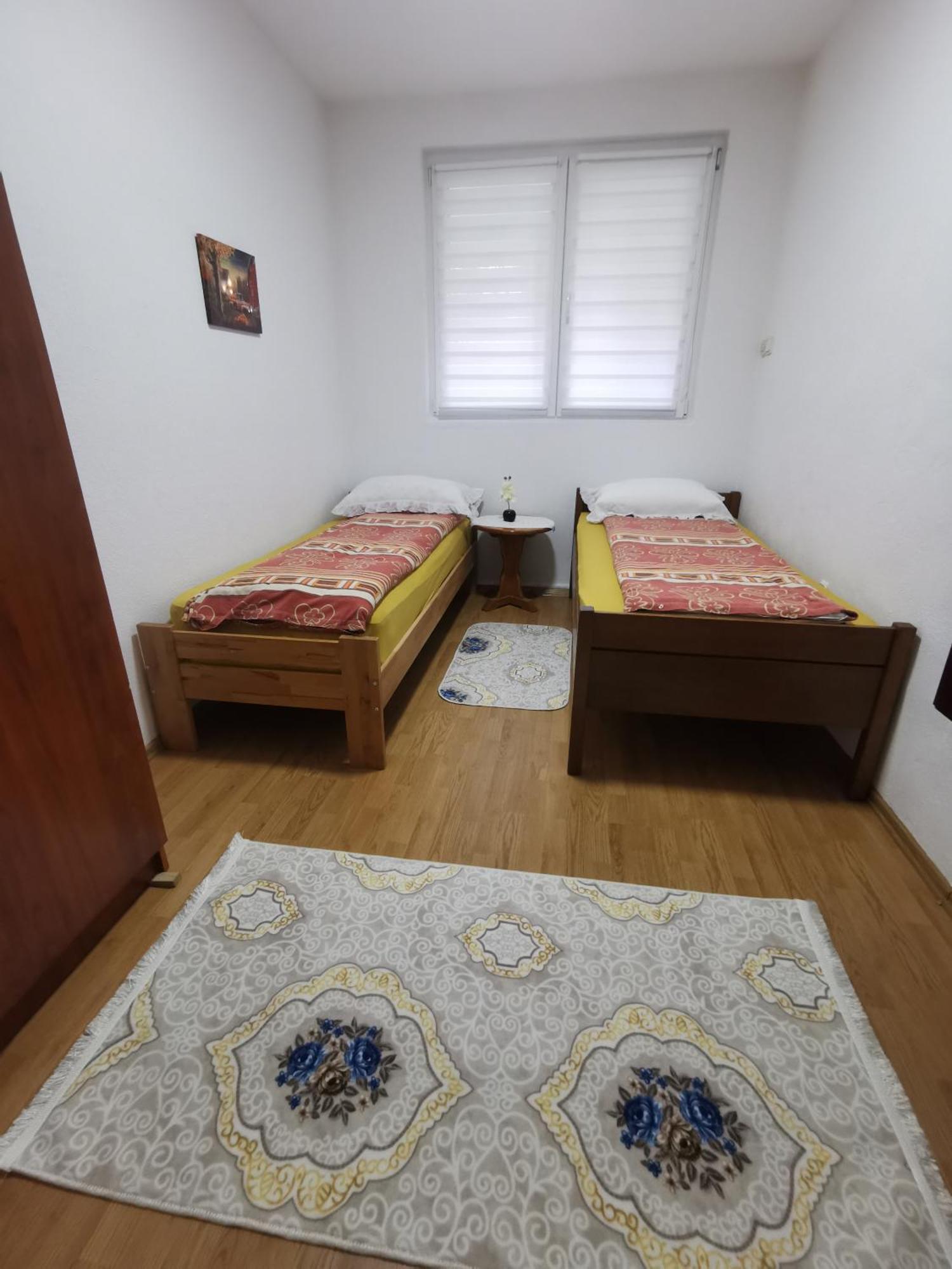Rest & Recharge 4Bdr Apt- Free Parking, Ac & Garden SJJ Buitenkant foto