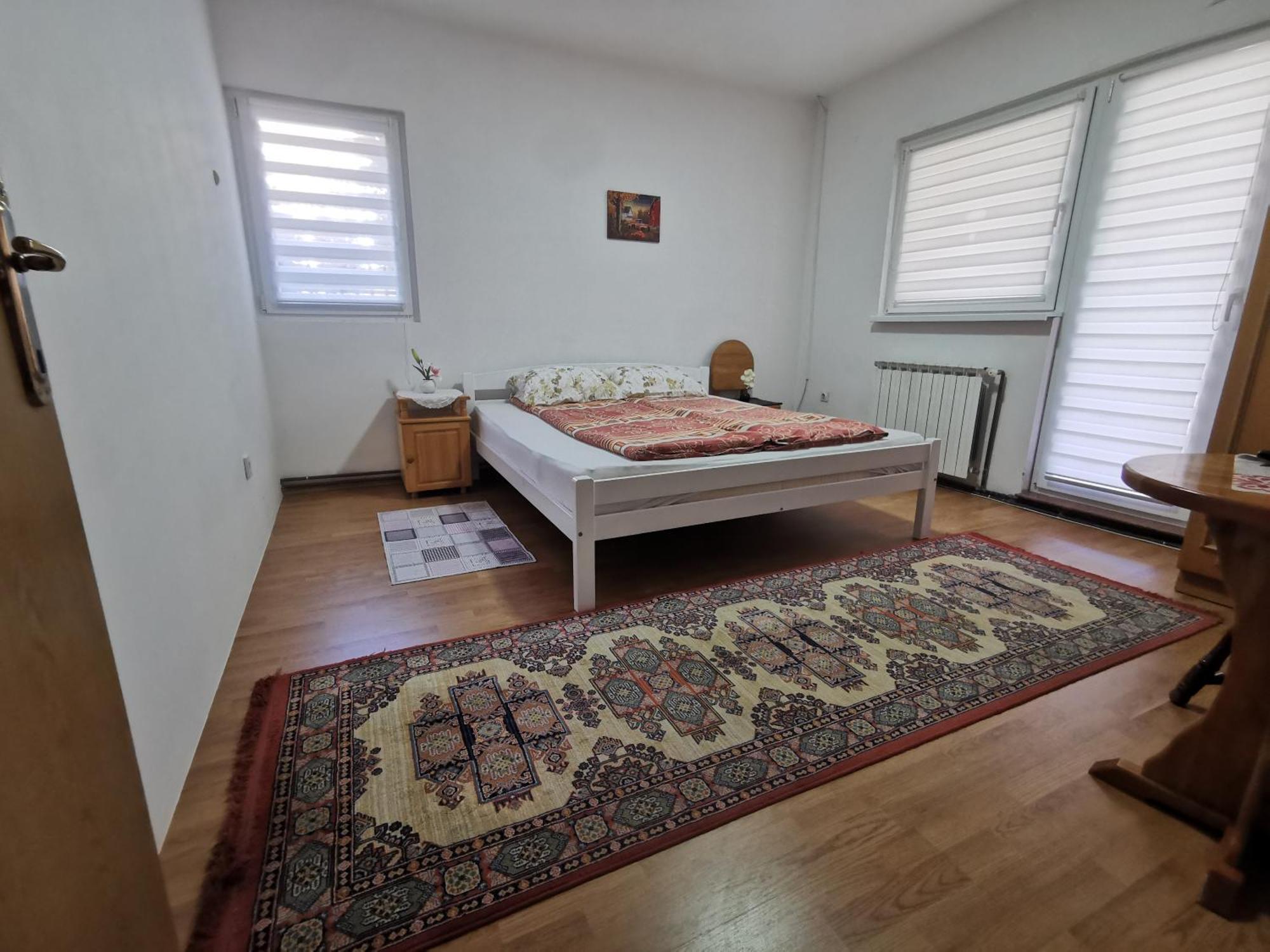 Rest & Recharge 4Bdr Apt- Free Parking, Ac & Garden SJJ Buitenkant foto